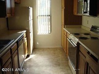 2nd image of 7510 E Thomas Rd Unit 233