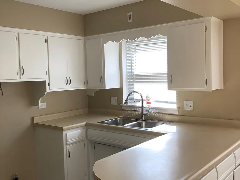7118 W Windsor Ave #2 — Photo 3
