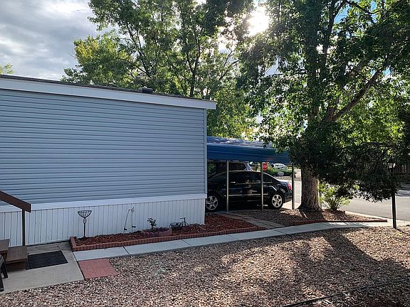 3rd image of 1095 Western Dr