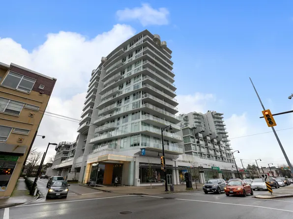 2220 Kingsway #1210, Vancouver, BC V5N 0G4