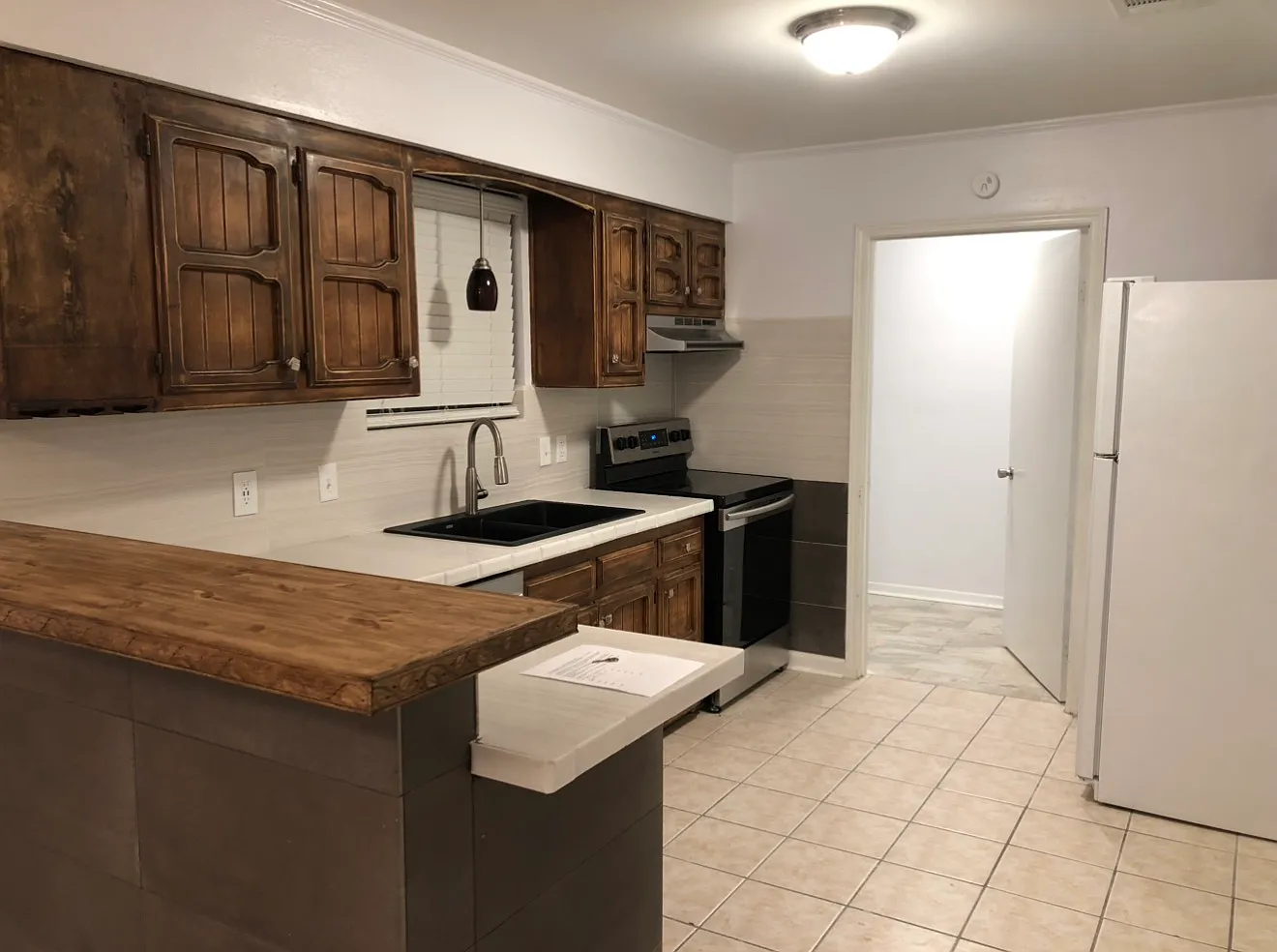 4 bed, 1863 sqft, $1,750 — Photo 3