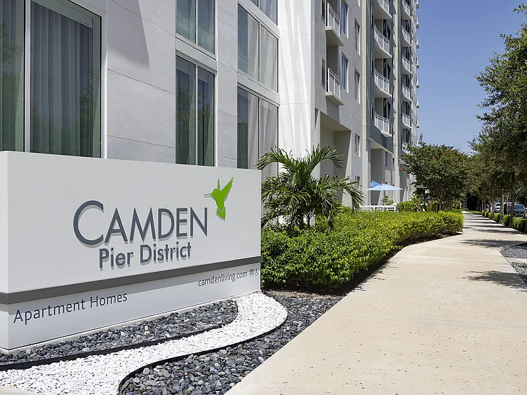 Camden Pier District — Photo 48