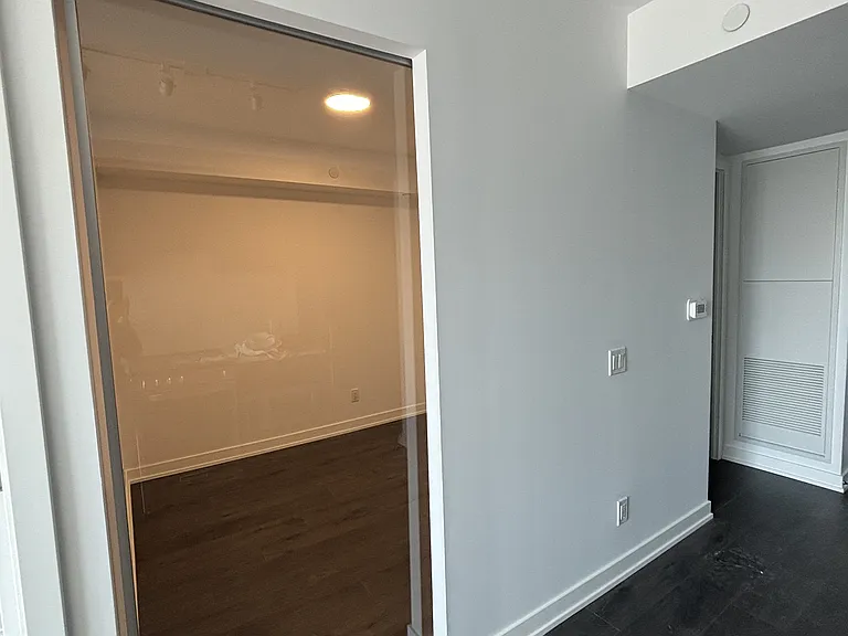 100 Queen St E #2108 — Photo 10
