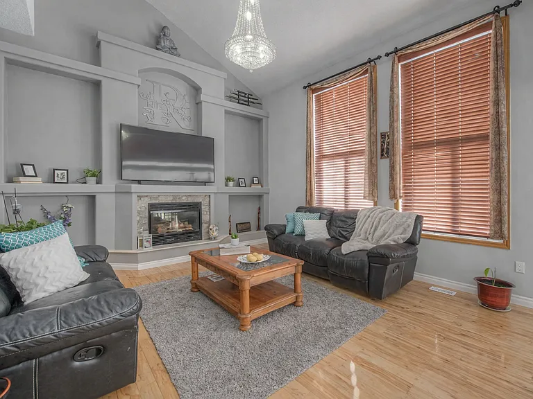 389 Greenbrier Rd — Photo 7