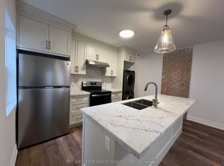 4876 Simcoe St #4, Niagara Falls, ON L2E 1V9