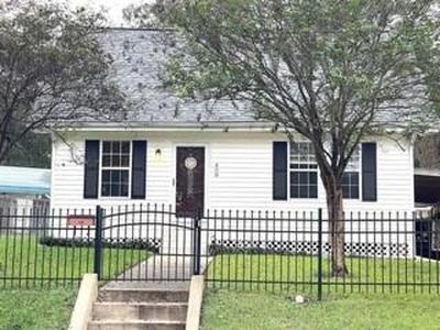 408 Lakeview St, Pineville, LA, 71360