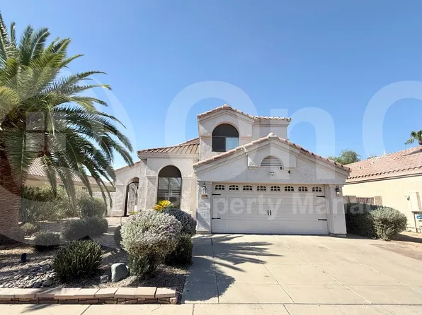 4028 W Blackhawk Dr, Glendale, AZ 85308