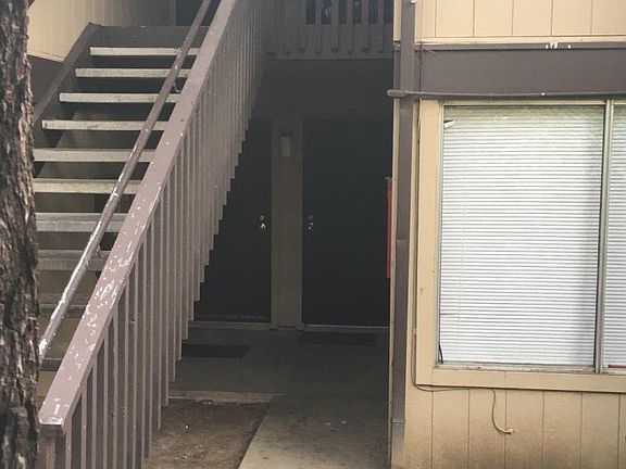 2nd image of 355 Parkview Ter APT D3