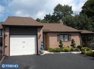 1704 Monroe Ln, Ambler, PA 19002