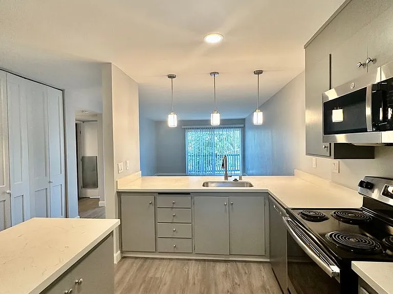 745 F St #2 — Photo 1