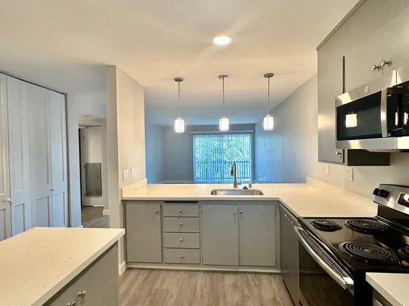 745 F St APT 2, Davis, CA 95616
