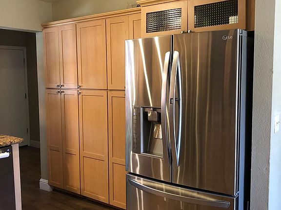 5th image of 9392 River Oaks Ln
