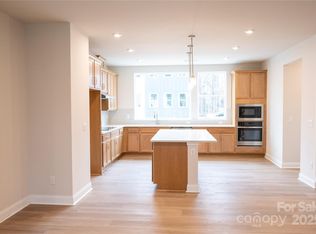 7940 Cedarsmith Ct, Charlotte, NC 28217