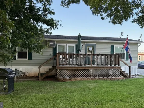 887 Aspen Ave, Spring City, PA 19475