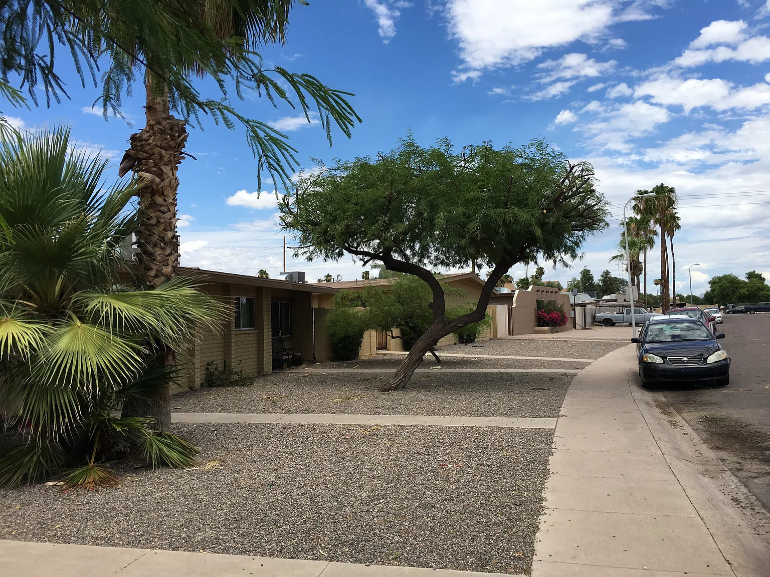 7526 W Glenn Dr — Photo 3