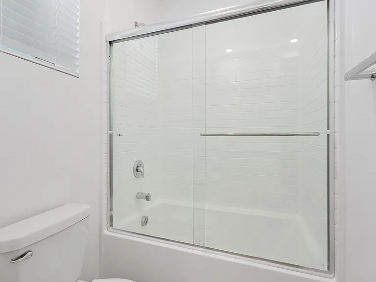 2638 E Lincoln Paseo — Photo 23
