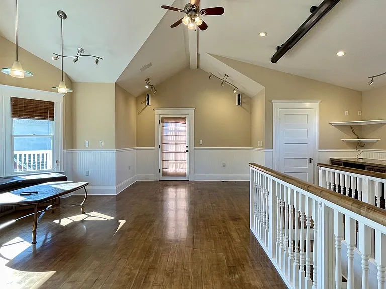 1737 Chorro St — Photo 20