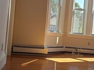 11 Woodman St FLOOR 3, Jamaica Plain, MA 02130