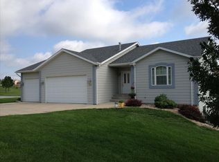 518 Enchantment Rd, Rapid City, SD 57701