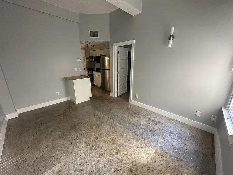 New Grand Apartments — Photo 64