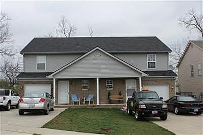 2nd image of 305 Elkchester Cir #307