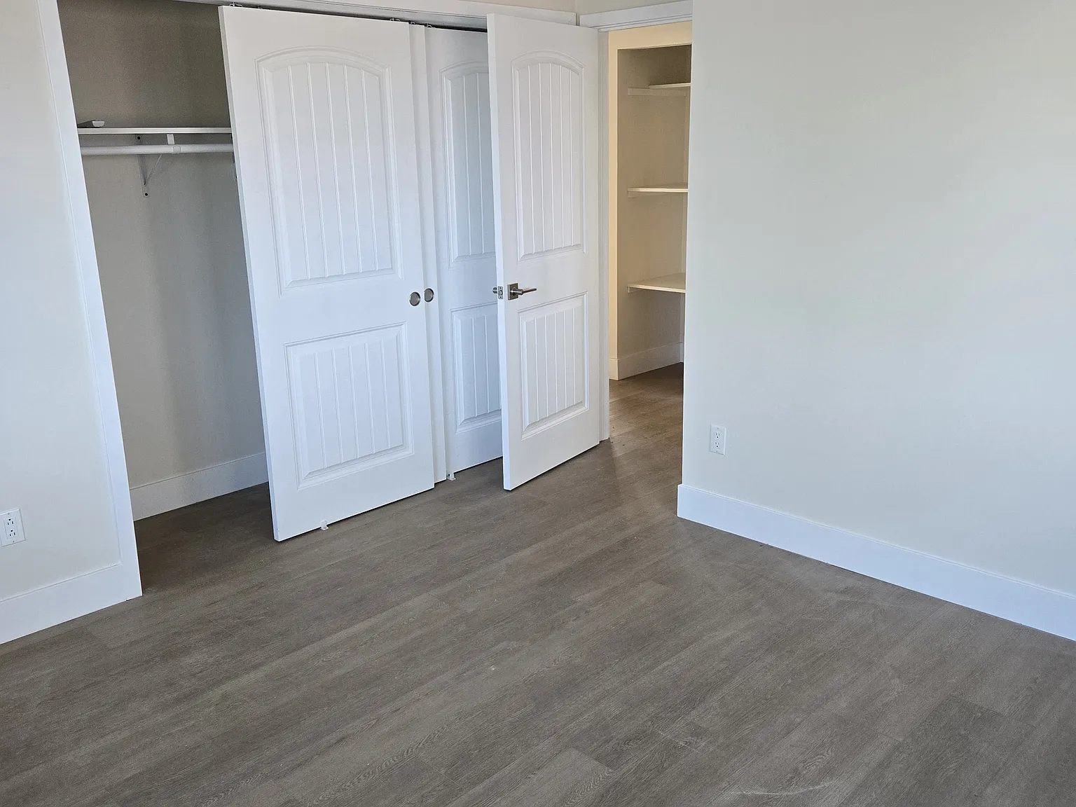 2 bed, 800 sqft, $2,600 — Photo 4