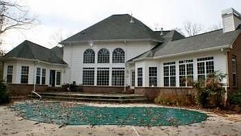2nd image of 4940 Gibbs Way