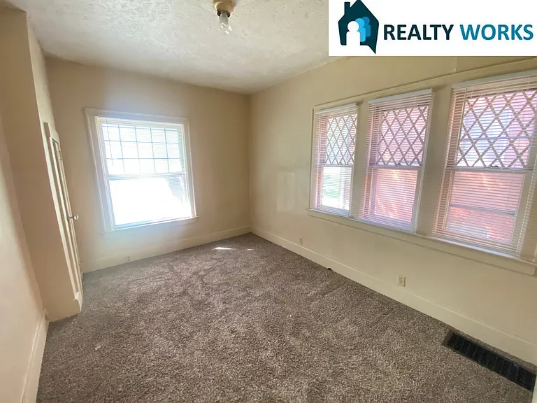 1730 A Street — Photo 3
