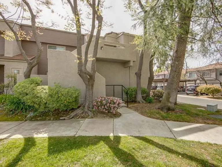 552 N Via Colinas — Photo 8