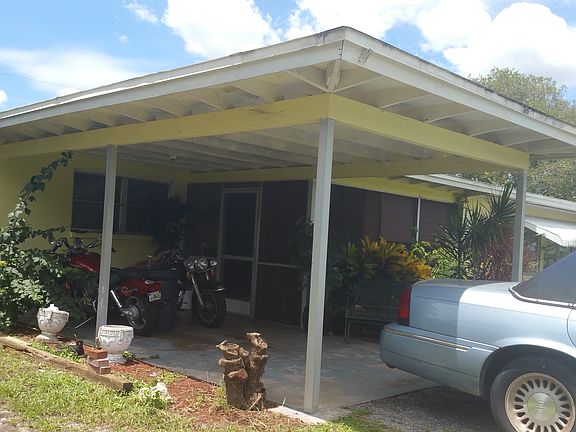 3rd image of 1325 Hibiscus Dr