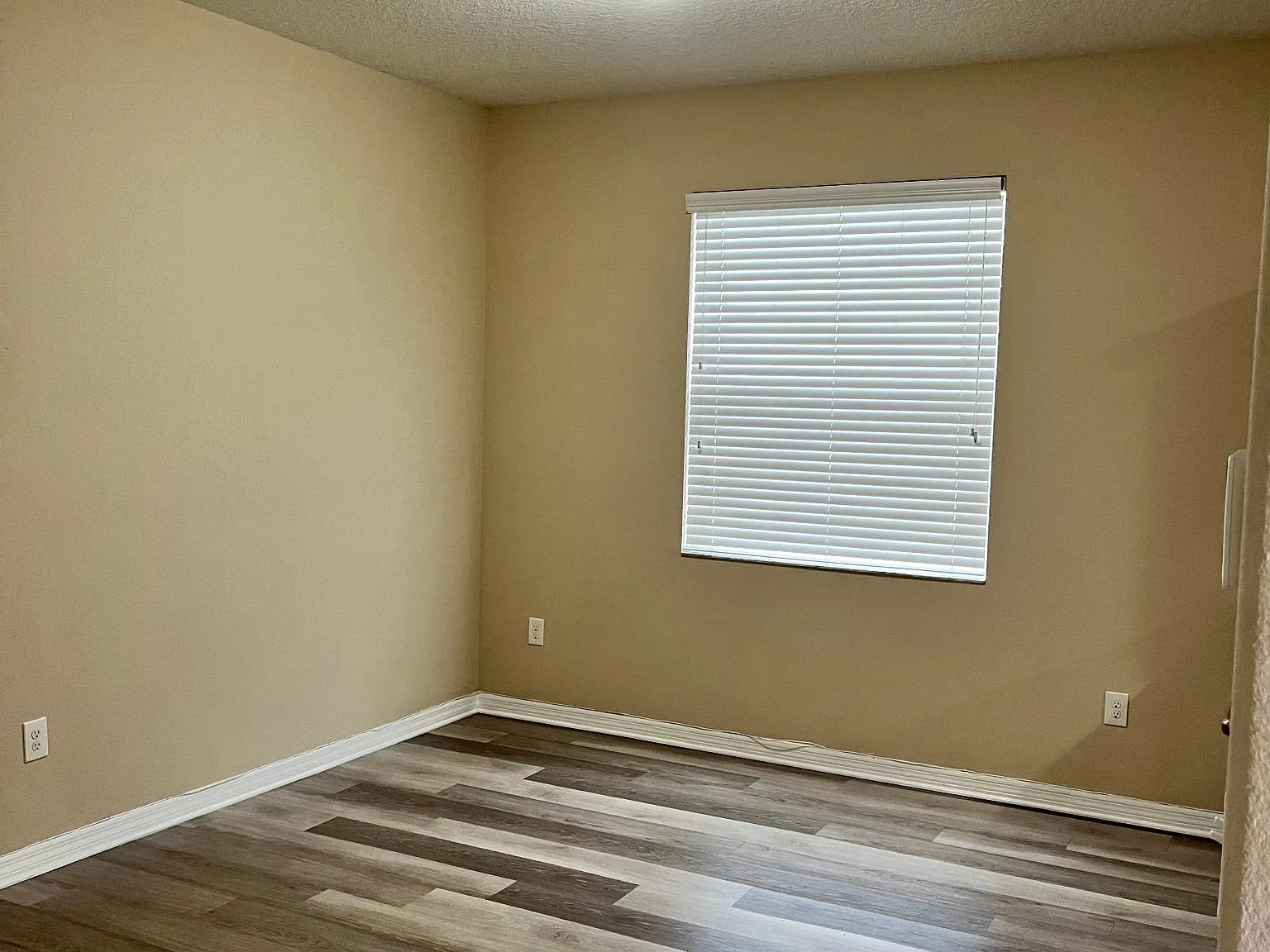 2905 Carrickton Cir — Photo 4