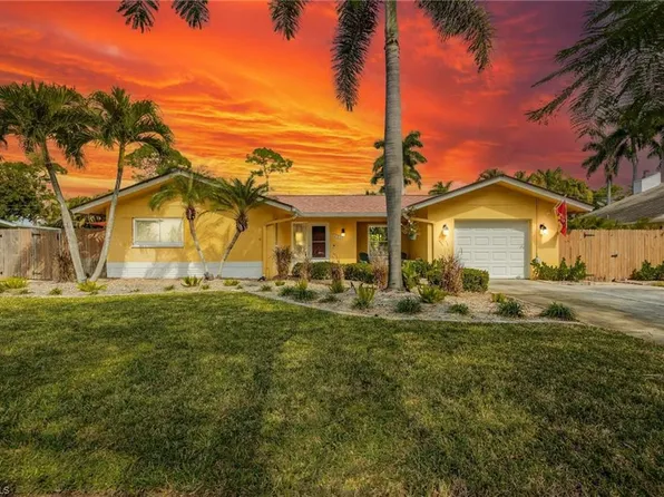 1733 Grove AVE, FORT MYERS, FL 33901