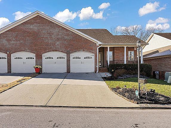 1st image of 6227 Laramie Cir