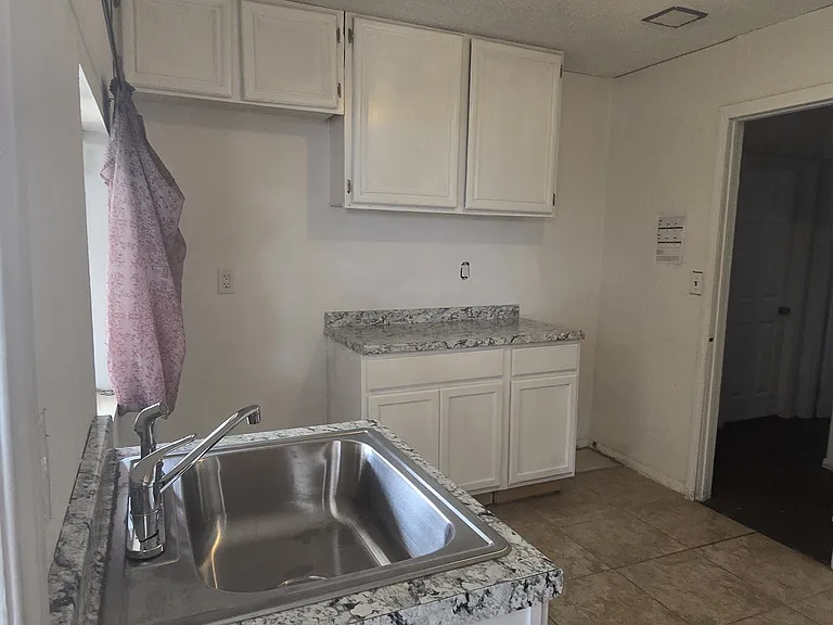 11242 Sesame Rd — Photo 10