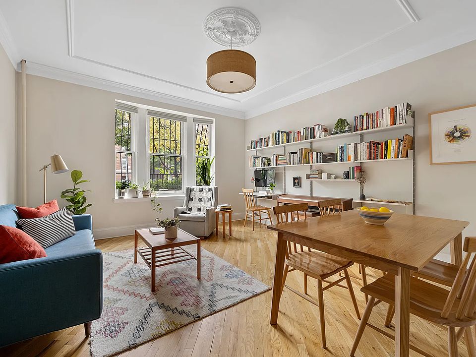 1st image of 274 Saint Johns Pl APT 1A