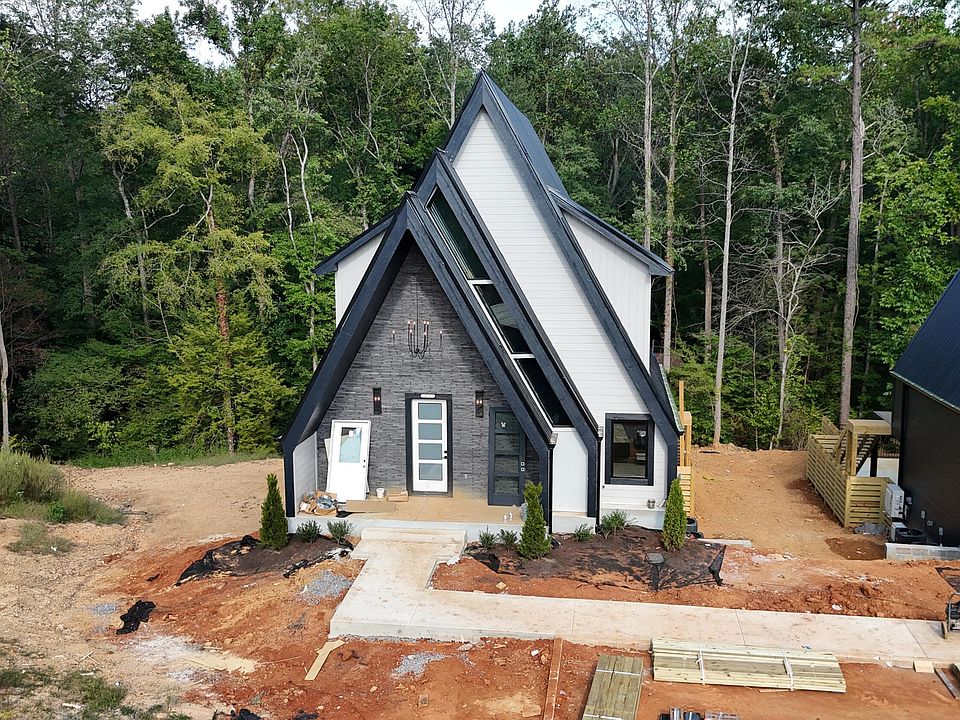 1st image of 651 Longbow Way