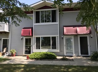 1101 Sunnyslope Dr, Racine, WI 53406