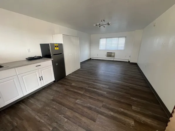 2199 S Linn Ave, New Hampton, IA 50659