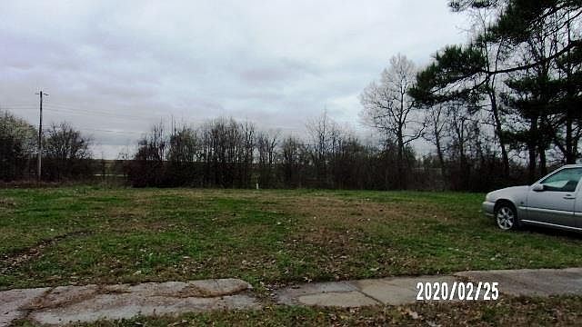 1st image of 2615 E Jackson Ave