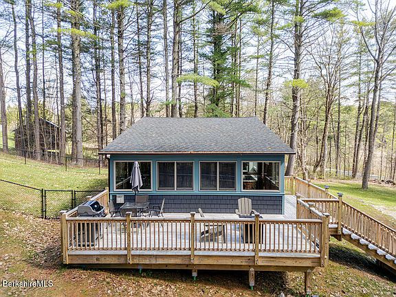 3rd image of 42 Sandisfield Rd
