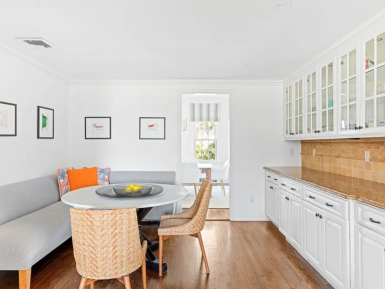 22 Aspatuck Rd — Photo 13