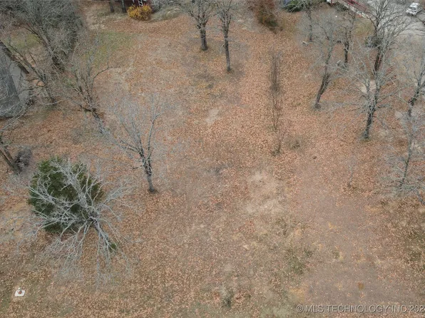 Rock Creek Dr, Sulphur, OK 73086