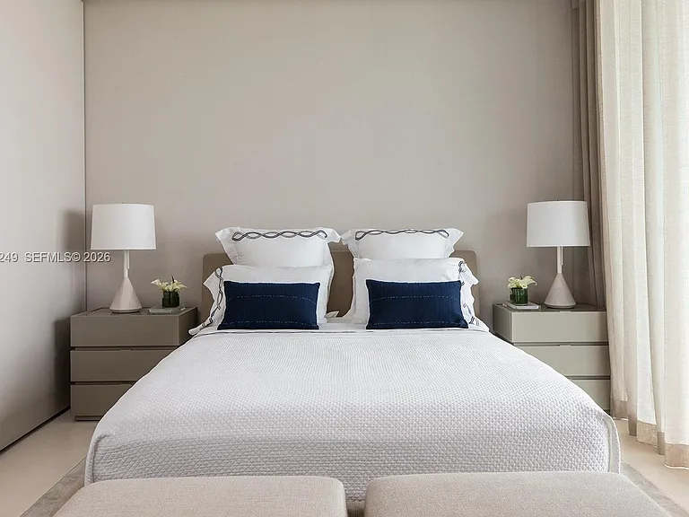 10201 Collins Ave #707 — Photo 7