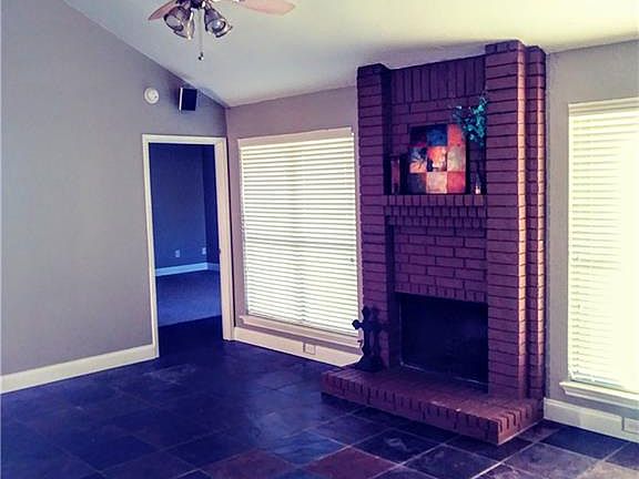3rd image of 4750 Shadyway Dr