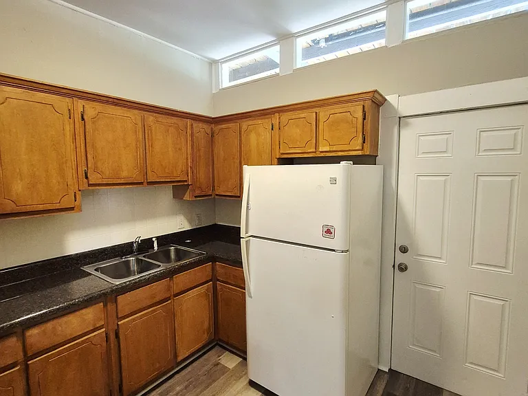 3209 3rd Ave #A — Photo 15