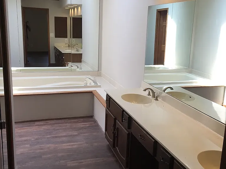 3772 Holy Cross Dr — Photo 13