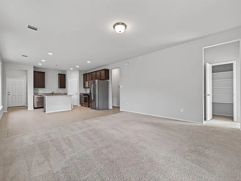 2519 Northern Great White Ct — Photo 15