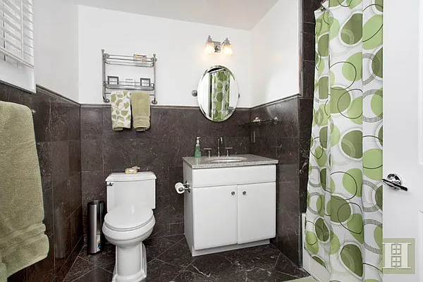 Sold by Halstead Property | media 4