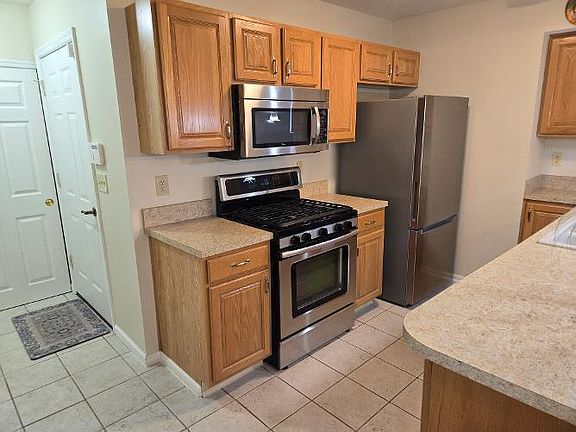 4th image of 4279 Cobbleton Grove Cir #3