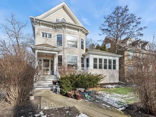 922 Forest Ave, Wilmette, IL 60091